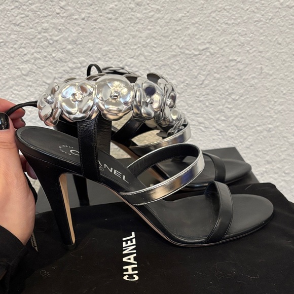 EUC CHANEL Black and Silver Camellia Ankle Wrap Sandal Heels SZ 39 - Picture 5 of 10